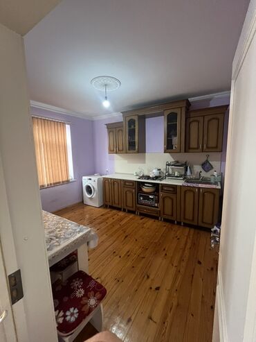 Həyət evləri və villaların satışı: Salam həyət evi satılır 3sotdur evin qupcasıda var. Unvan digah — 17