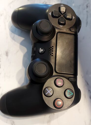 ps4 icare: Dualshock 4 satiram hec bir problemi yoxdu tezedi