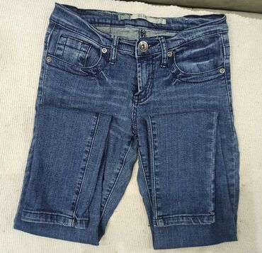 Farmerke: Farmerice vise raznih modela i velicina — 8