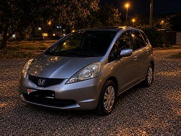 fit 2012: Honda Jazz: 2010 г., 1.3 л, Механика, Бензин, Хэтчбэк — 2
