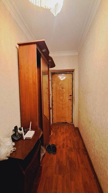 Köhnə tikili: Bakı, Sulutəpə qəs., 3 otaqlı, Köhnə tikili, m. 20 Yanvar, 80 kv. m — 18