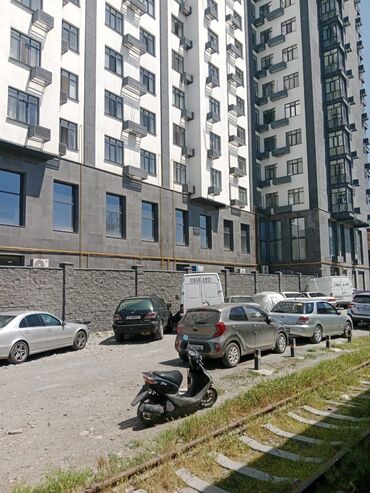 Офисы: Продаю Офис 294 м², 2 этаж