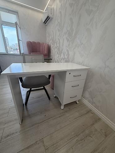 Ofis mebeli: Açar sözlər: Manikur masasi Ortopedik Kreslo Ofis masasi Məhsul — 1