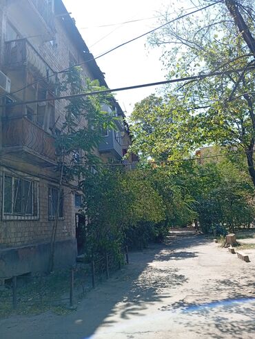 куплю квартиру в городе ош: 1 комната, 30 м², Индивидуалка, 4 этаж, Старый ремонт