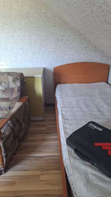 дом в доль дороги г ош: 1 комната, 16 м², С мебелью