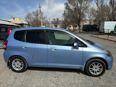 Honda: Honda Fit: 2003 г., 1.3 л, Вариатор, Бензин, Универсал