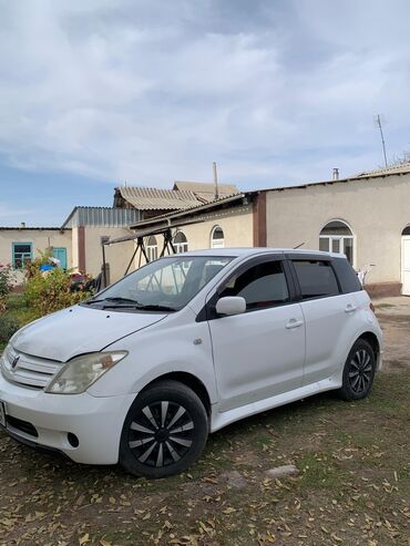 митсубиси спес вогон: Toyota ist: 2002 г., 1.5 л, Автомат, Газ, Хетчбек
