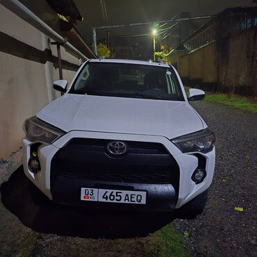 крышка радиатора хонда: Белый внедорожник Toyota 4Runner, оснащенный черными литыми дисками и