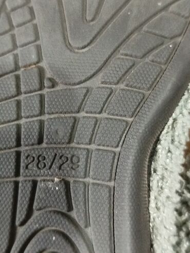 Детская обувь: Продаю детскую обувь в идеальном состоянии. Брали от 3500 сом. От 400 — 5