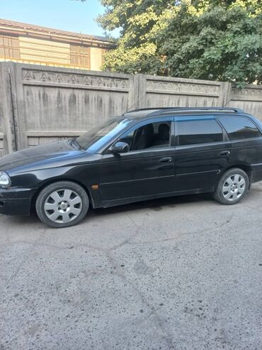 corolla runx: Toyota Avensis: 1999 г., 1.6 л, Механика, Бензин, Универсал
