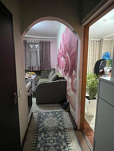 Продажа квартир: 1 комната, 32 м², 1 этаж — 4