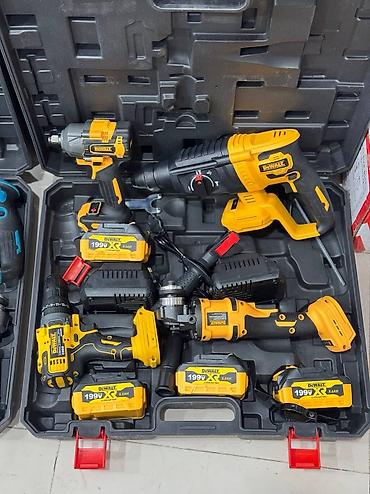 Dewalt çoxfunksiyalı akkumulyatorlu alət dəsti Komplektin tərkibi: -