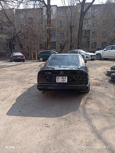 Mercedes-Benz: Mercedes-Benz E-Class: 1993 г., 2 л — 9