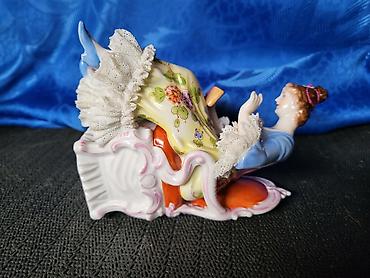 Ostali antikviteti: Antik figura 1907 do 1949g.Muller Volkstedt Drezden cipka na lalafo.rs — 19 Ostali antikviteti: Antik figura 1907 do 1949g.Muller Volkstedt Drezden cipka — 19