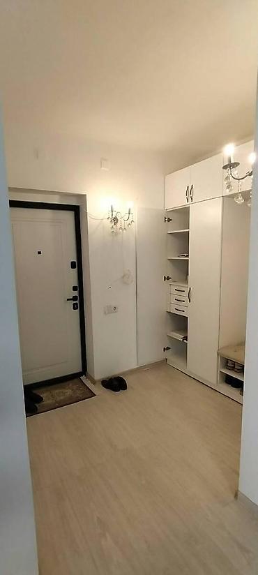 əmlak birjası: İcarəyə verilir 3 otaqlı yeni tikili 100 m², İnşaatçılar m. 600 — 1