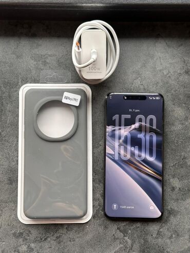 Honor: Honor Magic 7 Pro, Б/у, 256 ГБ, цвет - Серый, 2 SIM — 1