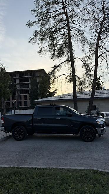 Dodge: Dodge Ram 1500: 2020 г., 5.7 л, Автомат, Бензин, Пикап — 3