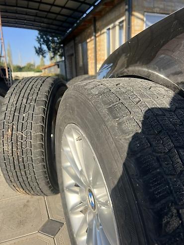 r16 р16: Комплект оригинальных дисков BMW с зимними шинами - Диски: литые BMW — 5