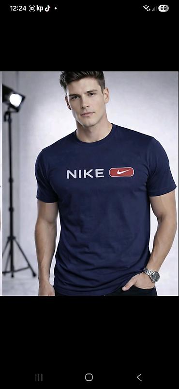 Majice: Men's T-shirt Nike, bоја - Tamnoplava — 2