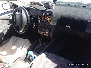 722 3: Toyota Avensis: 1999 г., 1.6 л, Универсал — 4