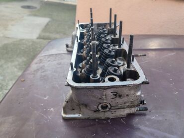 Auto delovi: Glava motor Lada 7 Riva,2121 Niva br.3. Polovna, ocuvana. Skinuta sa — 7