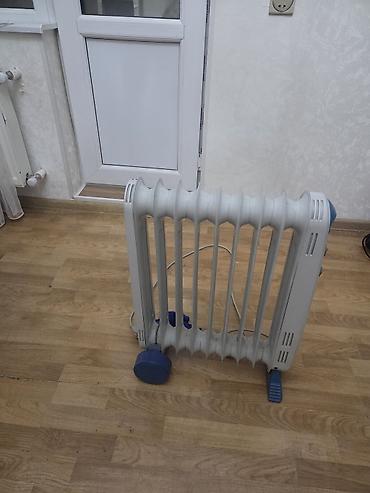 duru yag: Qızdırıcı yağ radiatorları satılır.2 eded kiçik 20 man.,böyük 40 man — 2