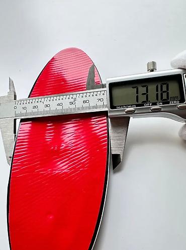 Emblemlər və nişanlar: Məhsul: Ford loqolu ön radiator emblemi (qara “blackout” dizayn) — 5