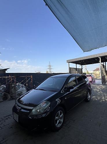 Honda Stream: 2004 г., 1.7 л, Автомат, Бензин lalafo.kg да Honda Stream: 2004 г., 1.7 л, Автомат, Бензин