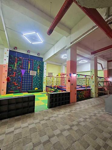 qebelede kiraye: İcarəyə verilir obyekt 264 m², Ağ şəhər q. 7 000 AZN/ay 264 m² Sahə — 6