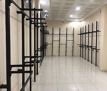 Металлические стеллажи и торговые конструкции для магазина -