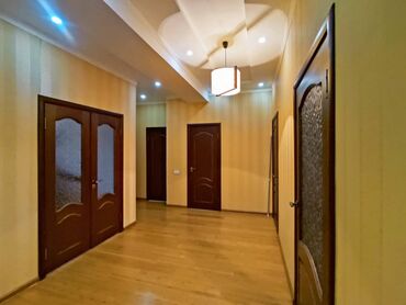 продается 3 комнатная квартира политех: 3 комнаты, 82 м², Элитка, 6 этаж, Косметический ремонт
