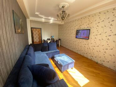 Uzunmüddətli kirayə mənzillər: 9-cu mikrorayonda Bolmart marketin yanında 17 mərtəbəli binanın 7-ci — 3