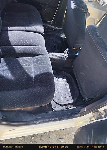 Volkswagen: Volkswagen Passat: 1994 г., Седан — 7