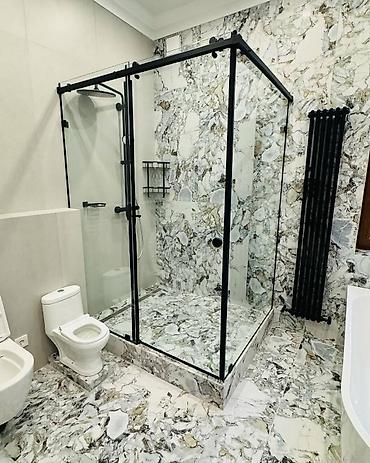 Душевые перегородки и ограждения: 🔹Душевые перегородки из безопасного стекла на заказ – это альтернатива — 9