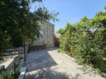 Həyət evləri və villaların satışı: Maştağa qəs. 3 otaqlı, 90 kv. m, Orta təmir — 2