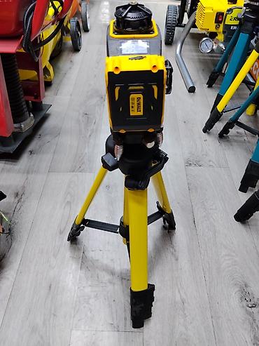 нивиллер: Ротационный лазерный нивелир DeWALT с треногой - Тип — 2