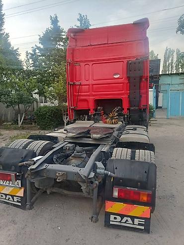 Тягачи: Тягач, DAF, 2002 г., Тентованный — 4