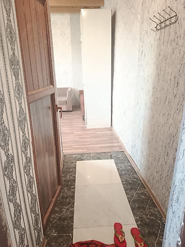 4 otaqlı kirayə evlər: Kirayə verilir: Studiyo tipli, mebelli otaq - Geniş tək zal: iki tək — 6