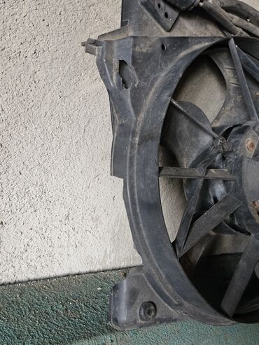 Вентиляторы: Вентилятор Ford 2000 г., Б/у, Оригинал, Германия — 4