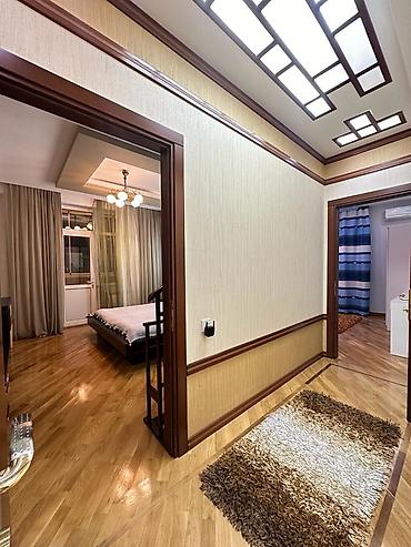 Mənzillər: 3 otaqlı, Yeni tikili, m. Xalqlar Dostluğu, 145 kv. m — 8