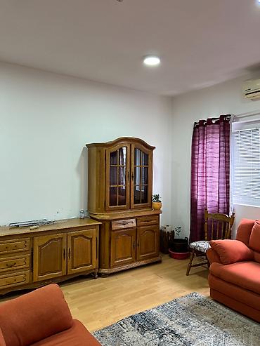 hotel zemun: Izdajem stan u ulici Nikole Grulovica 4b u centru naselja. Stan je — 4