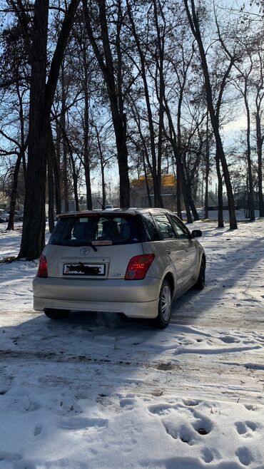 toyota wish 2005: Toyota ist: 2002 г., 1.3 л, Автомат, Бензин