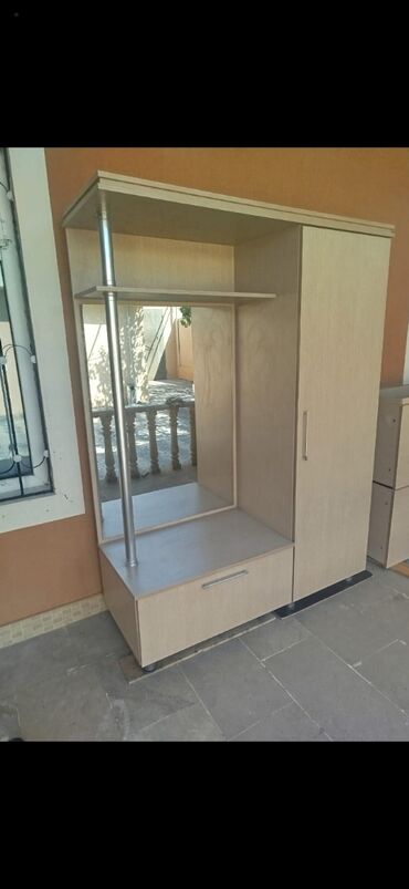 Tumbalar: İşlənmiş, Açılan, 1 qapı Düz dolab, Dəhliz dolabı