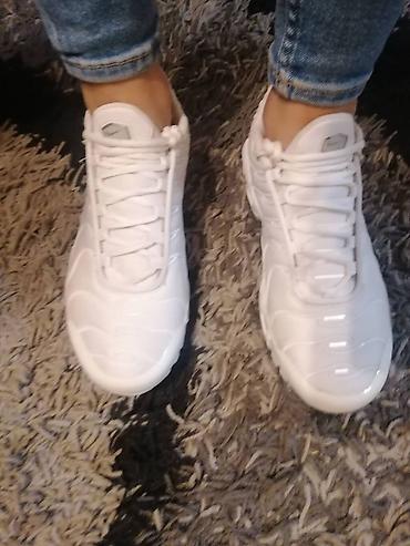 icine o: Nike tn 38 24 i odgovara 38 nisu iznosane jer su mi vece i nesto smeta — 5