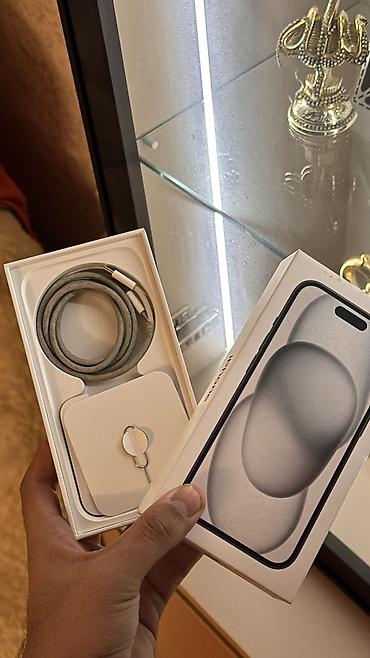 iphone 11 pro maxs: IPhone 15, 128 GB, Qara, Simsiz şarj, Face ID — 6