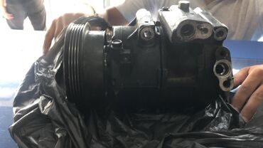 Kompressorlar: Avtomobil kondisionerinin kompressoru. Avtomobilin kondisioner — 8
