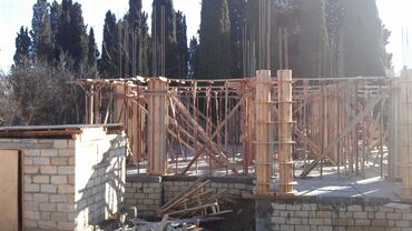 Tikinti işləri: 📌 Xidmətlərimiz 🛠Tikinti və Təmir: ▪ Mənzillərin təmiri ▪ Həyət evləri — 16