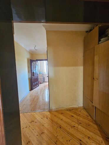 Otaqların uzunmüddətli kirayəsi: ŞEXSI MENZILLDIR .Şeherin Esas Merkez yerlerinden biri Olan 9 zu -da lalafo.az — 14 Otaqların uzunmüddətli kirayəsi: ŞEXSI MENZILLDIR .Şeherin Esas Merkez yerlerinden biri Olan 9 zu — 14