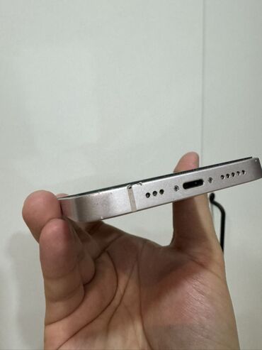 Apple iPhone: IPhone 13, Б/у, 128 ГБ, Rose Gold, Чехол, 100 % — 10