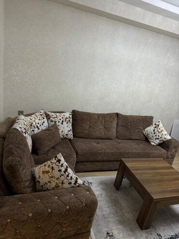 Yataq otağı dəstləri: Künc divan, İşlənmiş, Açılan, Bazalı